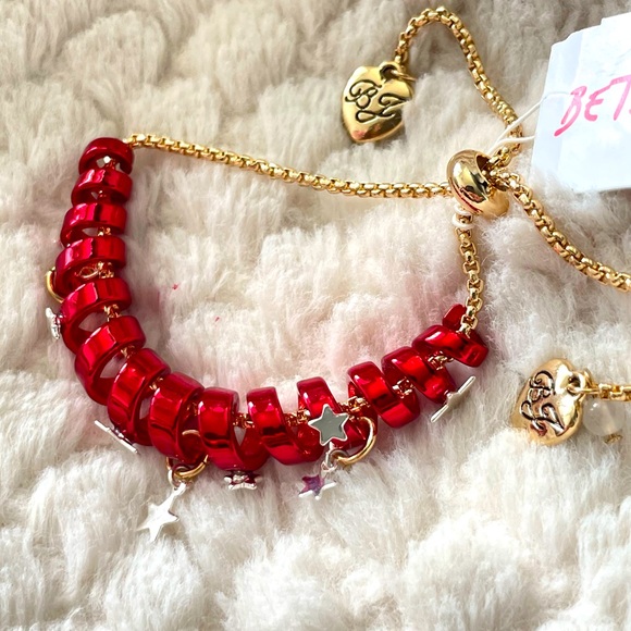 BETSEYS JOHNSON HOLIDAY COIL BRACELET RED NWT - Picture 10 of 12
